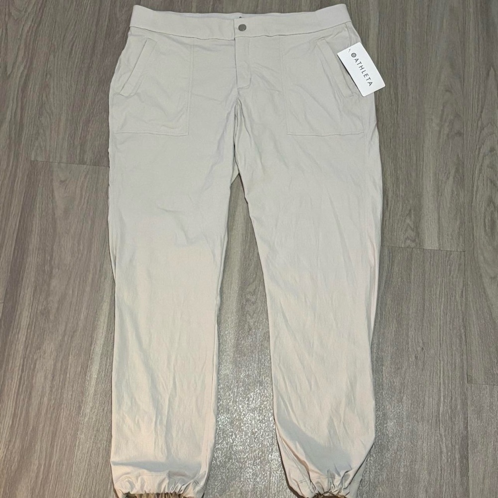 Athleta Women's Cream Cargo Pants